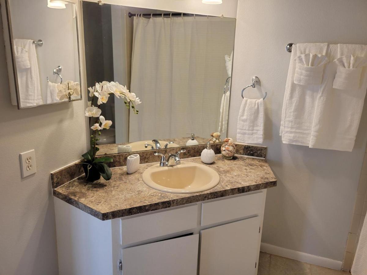 Beautiful Townhouse Easy Access To Everything. Clearwater Exterior photo